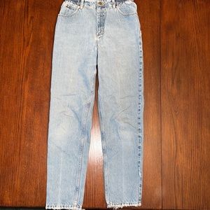 L.L Bean light wash vintage jeans! Size 8, original/relaxed fit.